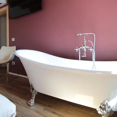 Villa Pool *